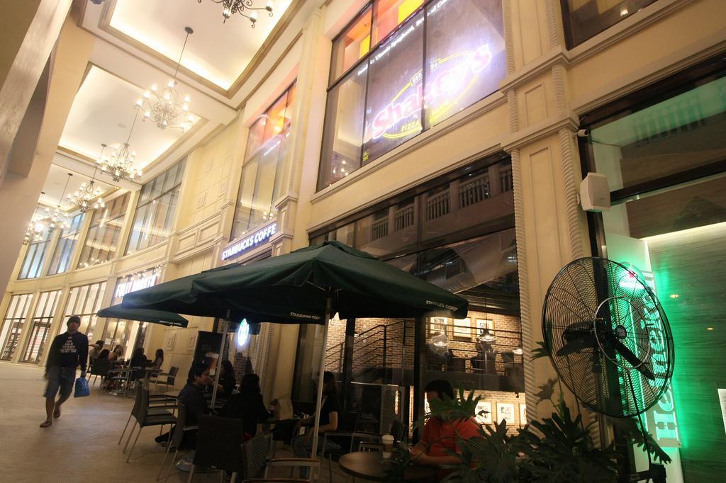 Maxstays - Max Style @ The Venice Residences Taguig Εξωτερικό φωτογραφία