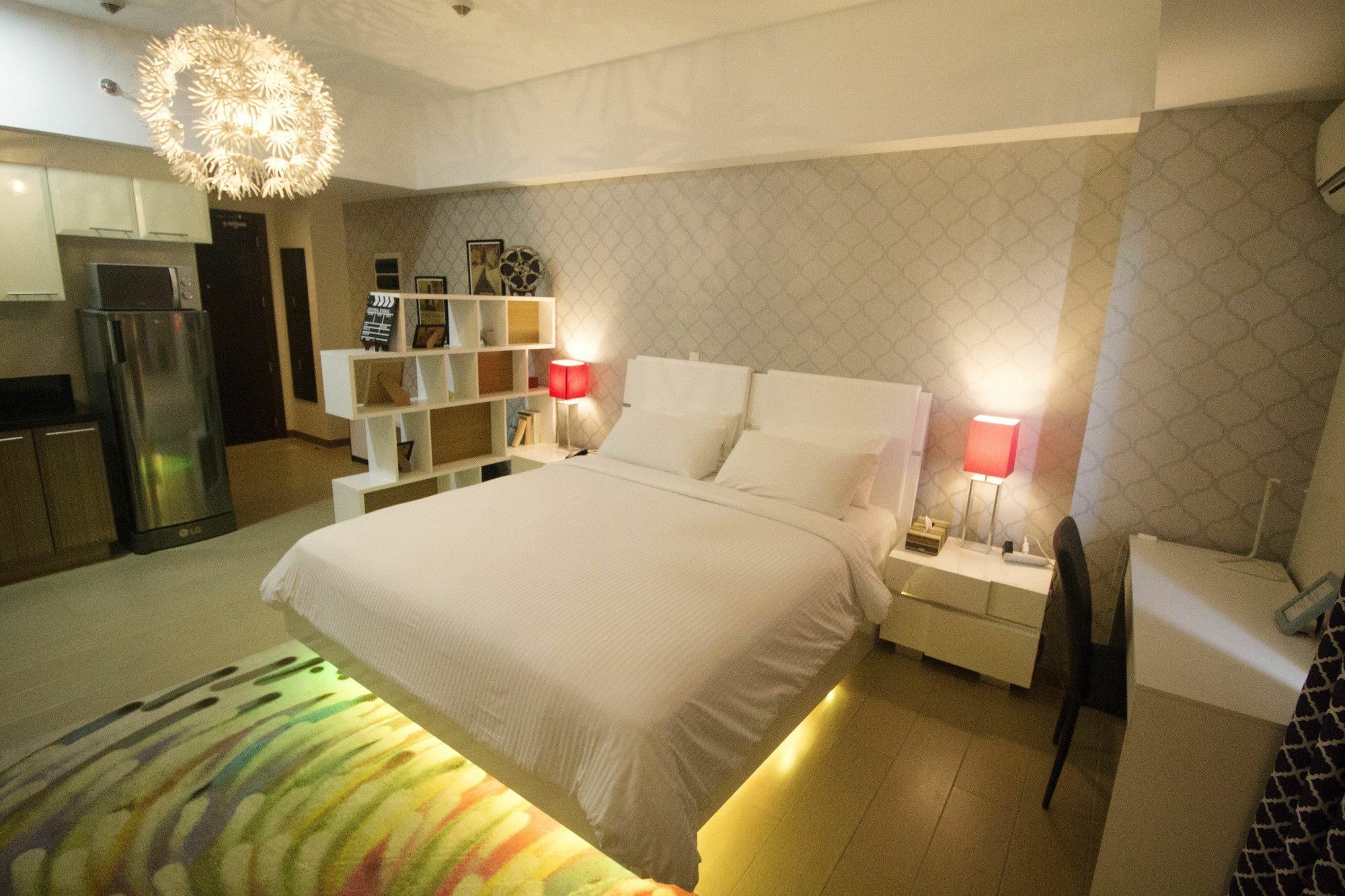 Maxstays - Max Style @ The Venice Residences Taguig Εξωτερικό φωτογραφία